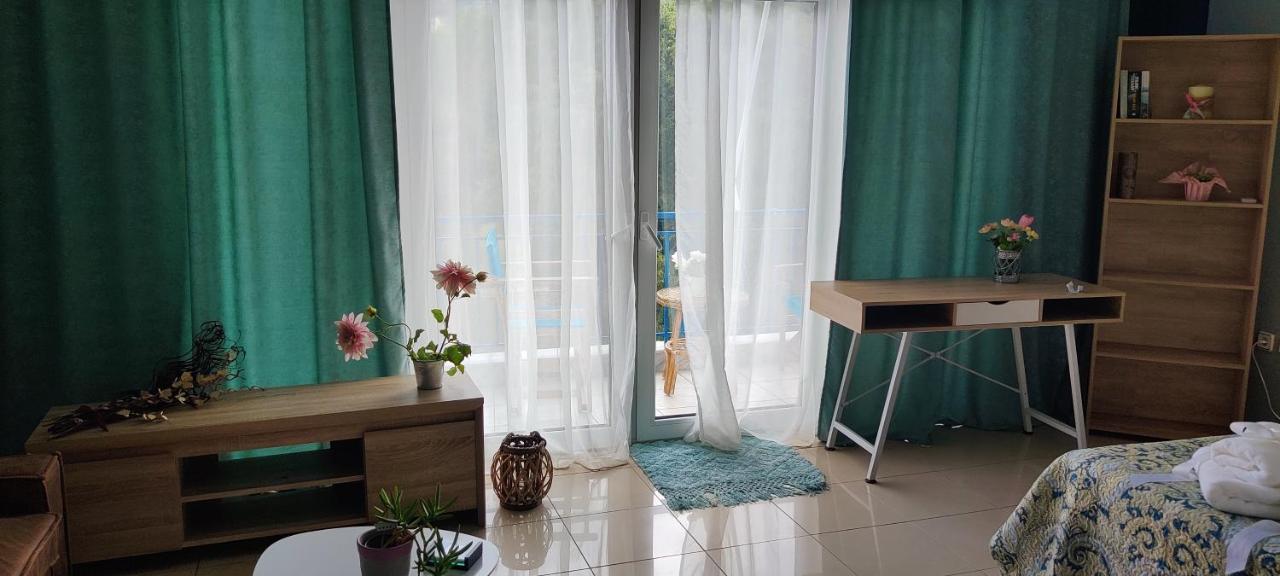 Hospitable Appartment In The Central Park, Xanthi Exteriör bild